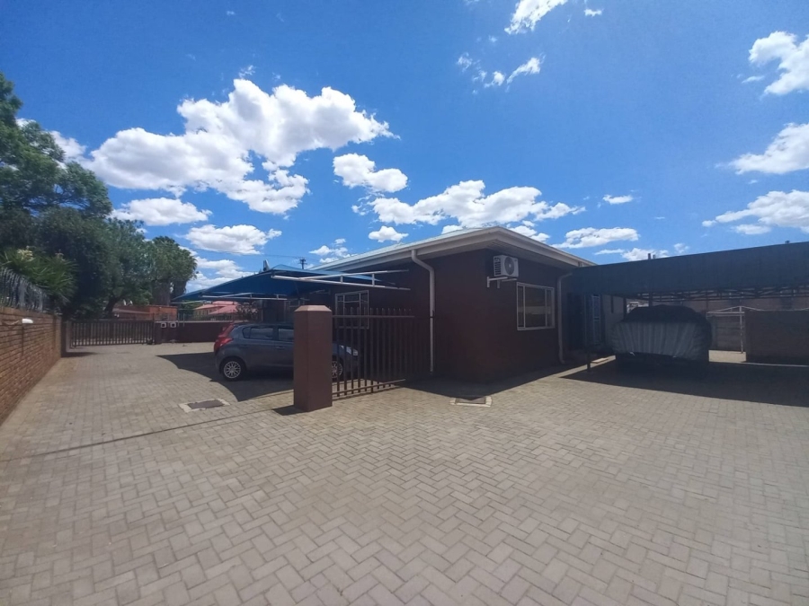 3 Bedroom Property for Sale in Bodorp North West